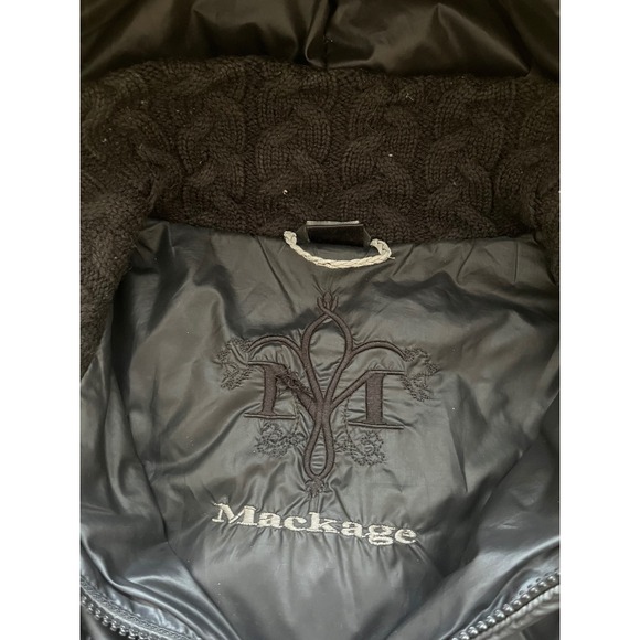 Mackage Black Puffer Coat Fur Hood Zip Front Pockets Warm Winter Womens Medium - Picture 3 of 13